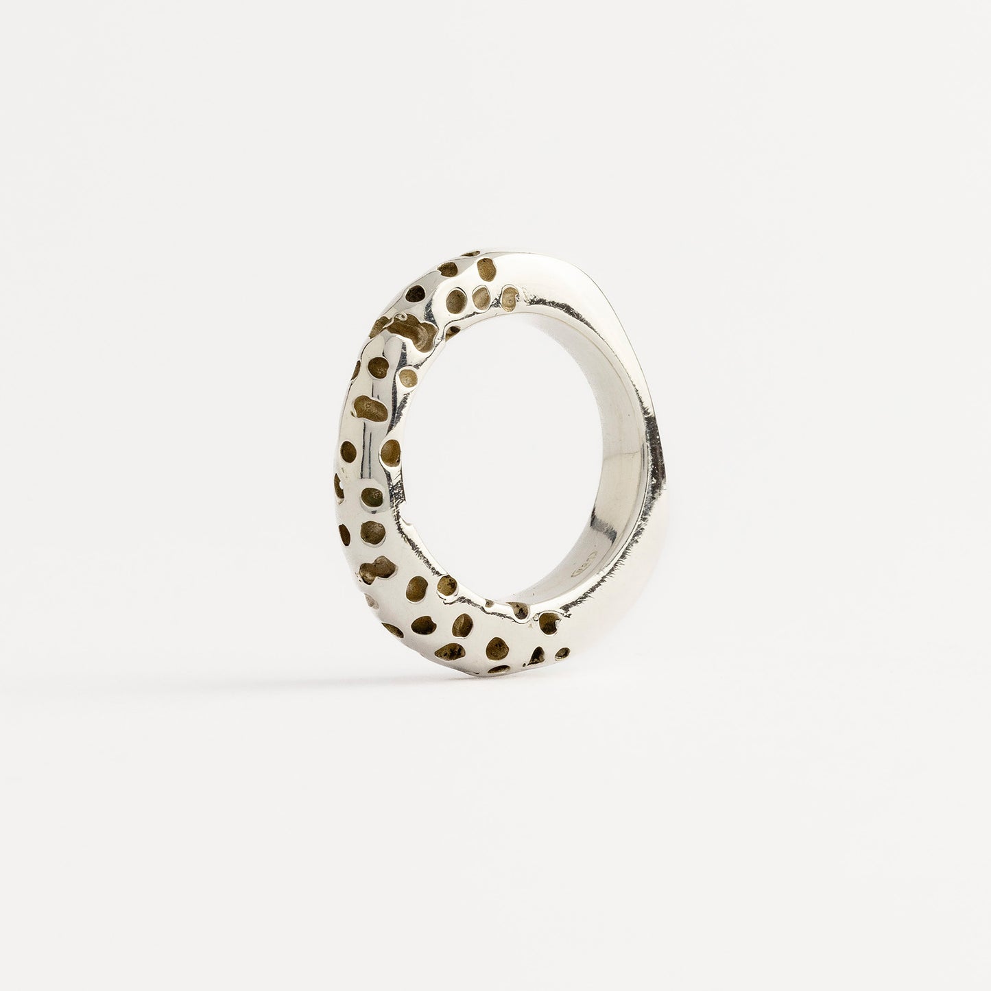 silver ring by ester studio photo by stefania meli